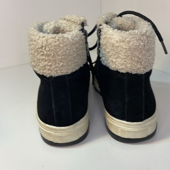 Blondo Shylo Black Suede Waterproof High-Top Lace-Up Sneaker/Booties Women 9 - Picture 2 of 12